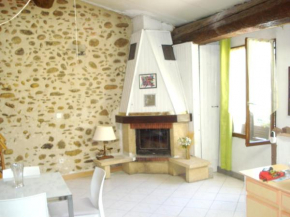 Maison chaleureuse à Ille-sur-Têt, jardin paisible, clim & cheminée